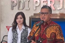 PDIP: Ganjar Blusukan Rakyat Berbondong-bondong, Prabowo Tak Ada yang Datang