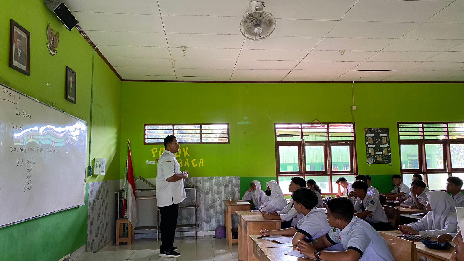 Tanggapi Soal Biaya Pendidikan yang Melejit, DPRD akan Panggil Disdik