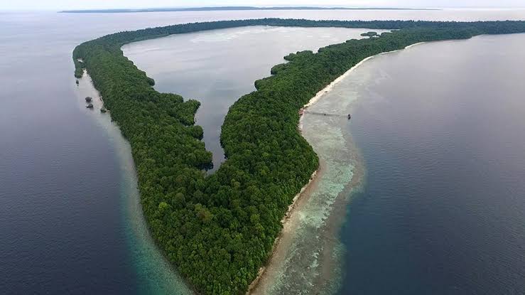 Saga Tolak Pengelolaan Kakaban Diambil Alih Provinsi