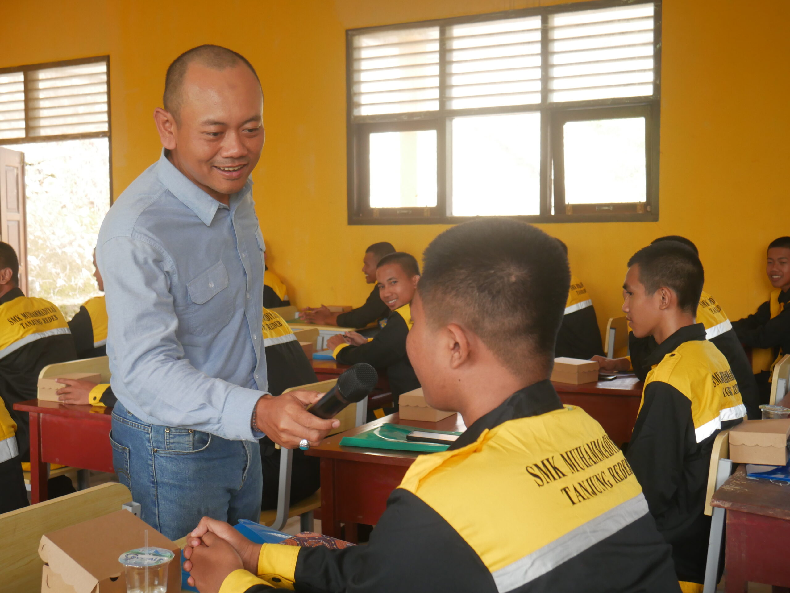 PAMA Mengajar, Program Perusahaan untuk Asah Kemampuan Peserta Didik agar Siap Kerja