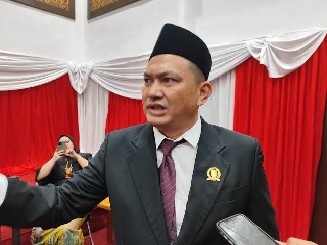 Gideon Akui Penanganan Abrasi di Payung Payung Diupayakan Terealisasi