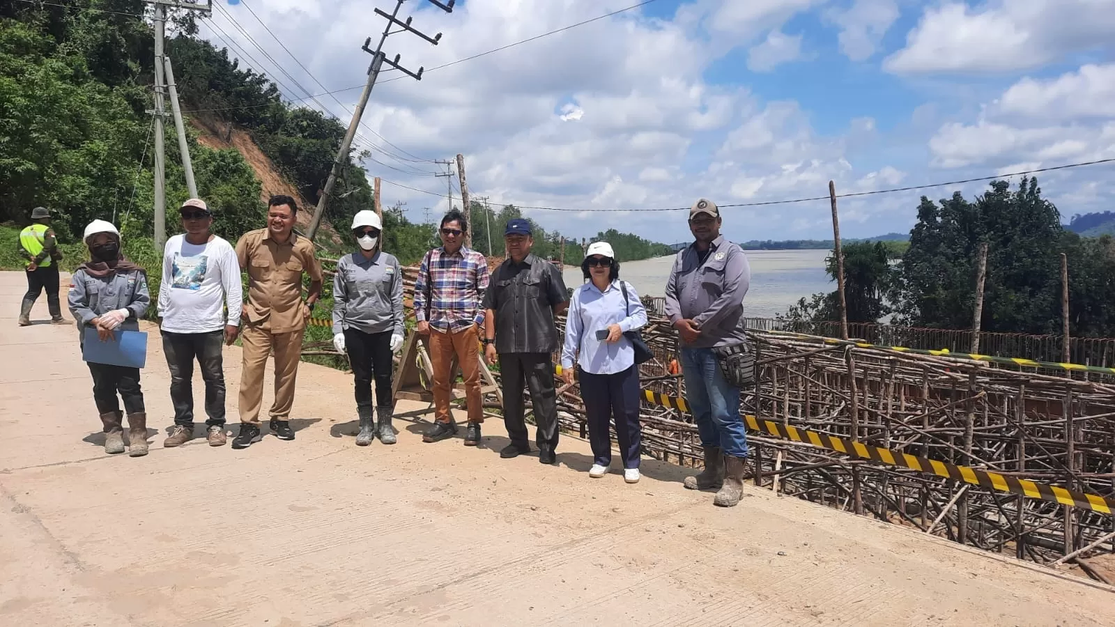 Komisi III Pastikan Progres Pembangunan Turap Gurimbang Berjalan Tepat Waktu
