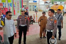 Tim Gabungan Polres Berau Sidak SPBU, Temukan Modus Pengisian BBM Bersubsidi Gunakan Barcode Ganda
