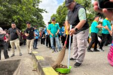 Gotong Royong Bersihkan Kawasan Tepian Sambaliung, Peringati Hari Lingkungan Hidup Sedunia 2026