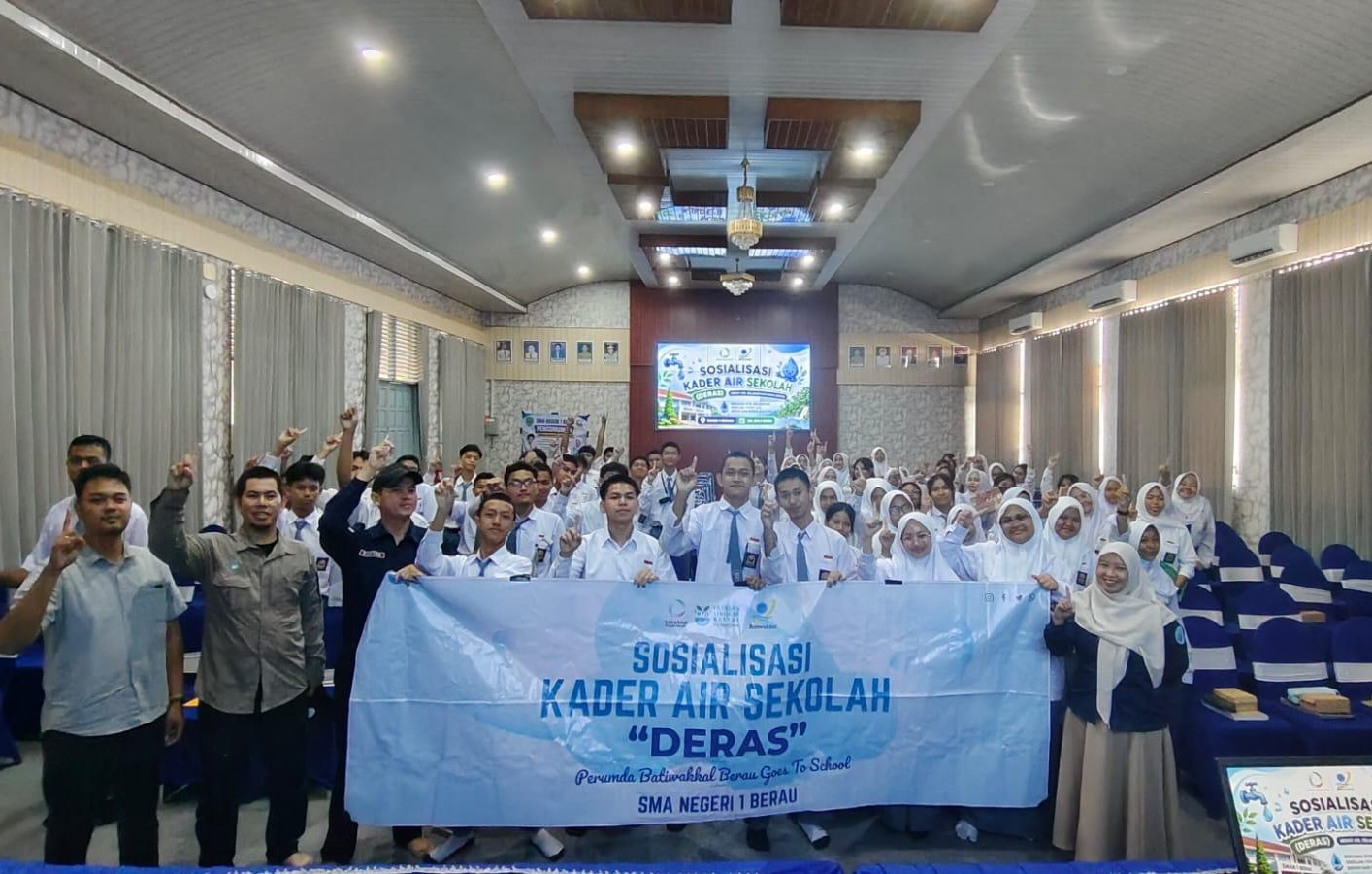 Program Deras Hadir di SMAN 1 Berau, Dorong Pelajar Peduli Kelestarian Air